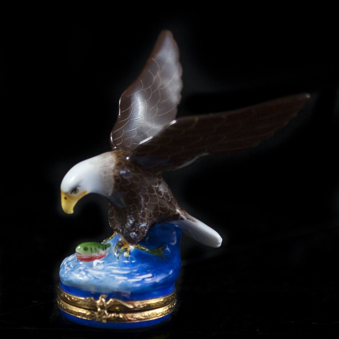 Artoria Limoges Porcelain Pillbox (1 of 5)