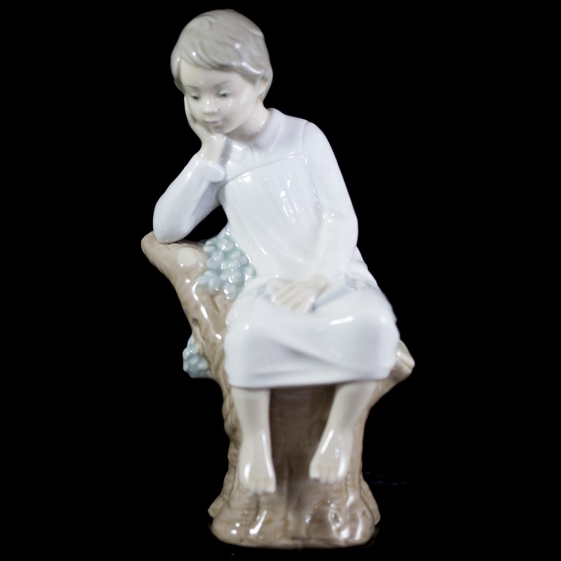 Lladro Boy Thinker Figurine (1 of 4)