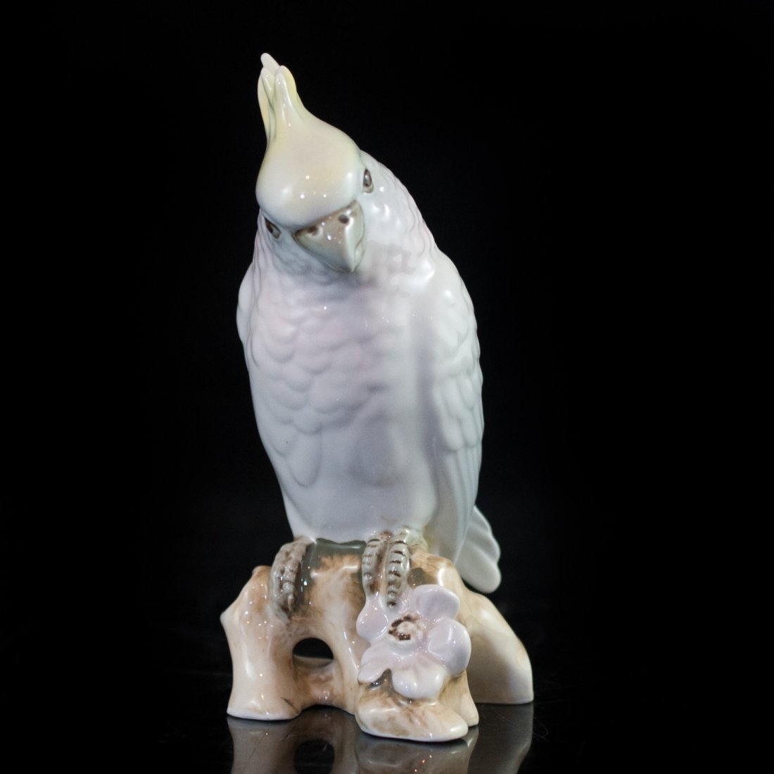 Porcelain "Royal Dux" Cuckatoo Parrot (1 of 4)