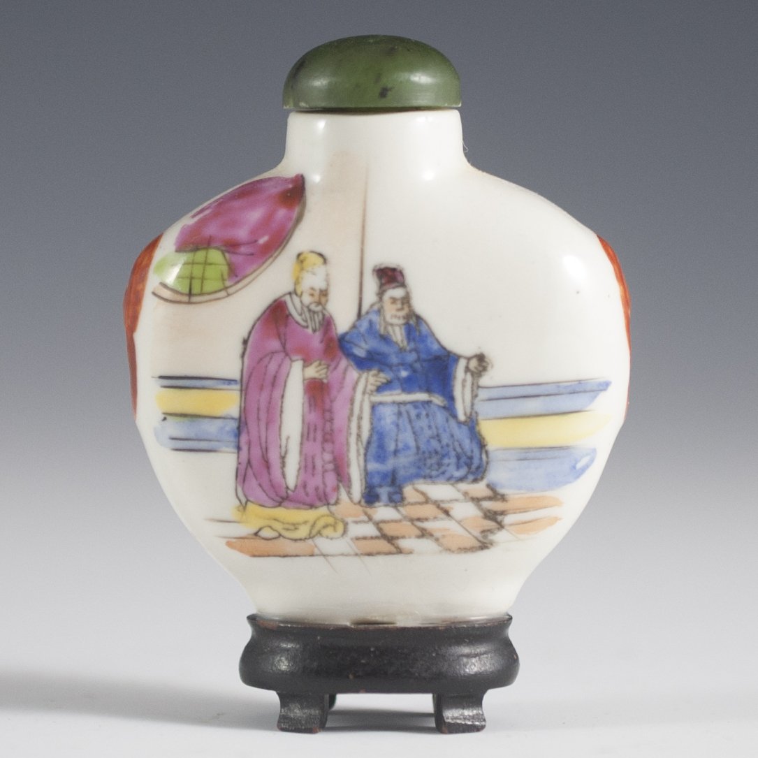 Chinese Porcelain Snuff Bottle (1 of 3)