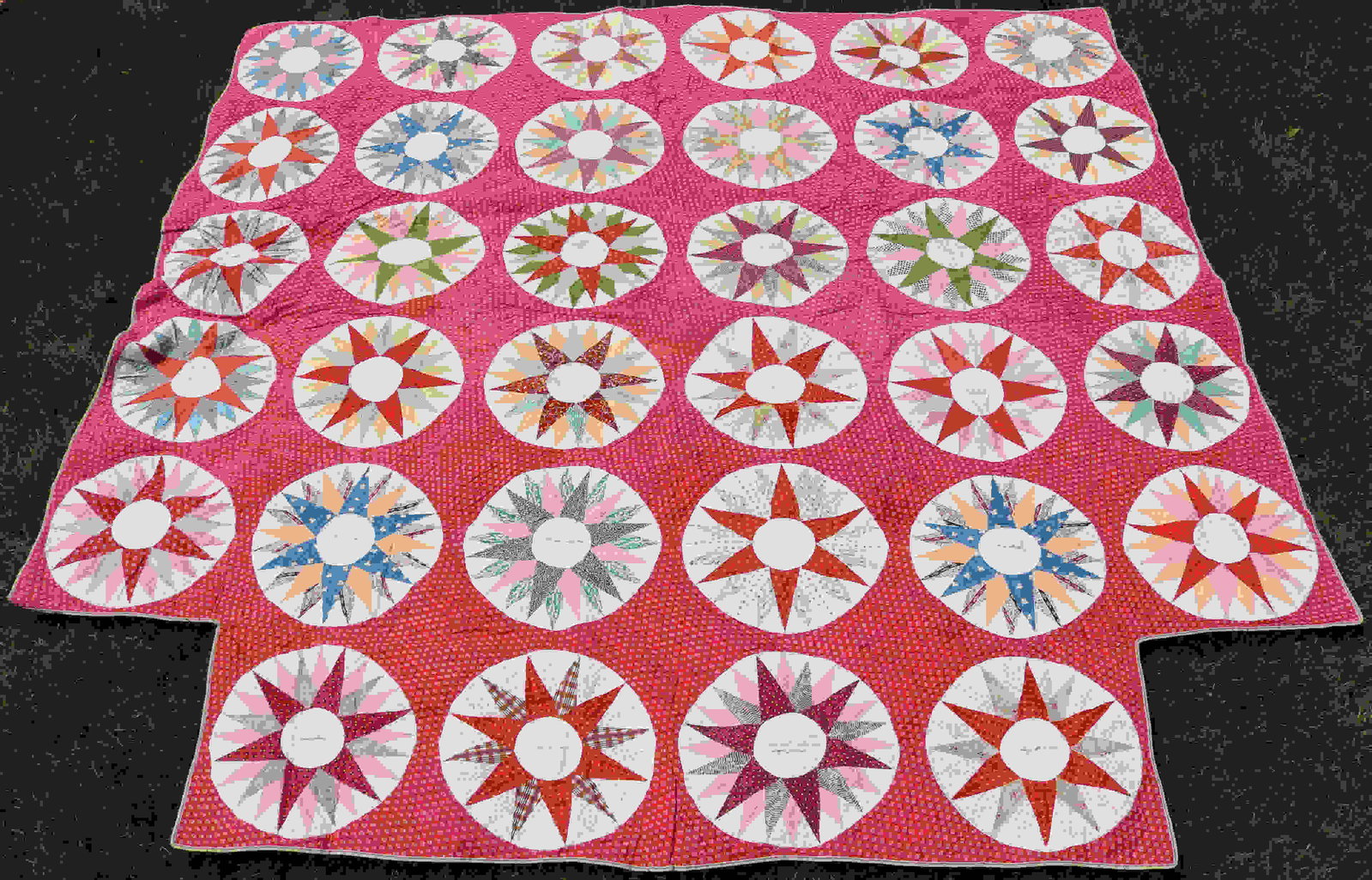 MID-19TH CENTURY HAND SEWN AMERICAN FRIENDSHIP: POSTER BED QUILT WITH COMPASS STAR DESIGN. CALICO BACK. 34 STARS WITH VARIOUS NAMES. SOME NAMES ARE SUSAN S JOHNSON, EMILY ALLEN, MRS. PHOEBE M POLLY, HANNA LENNING. 92" WIDTH, 89" LENGTH.