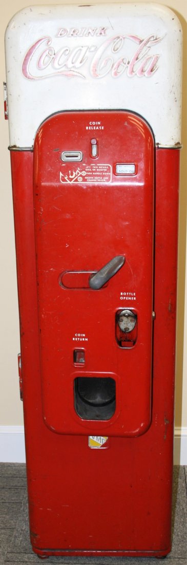 VENDO COCA-COLA MACHINE, VENDORLATOR (1 of 7)