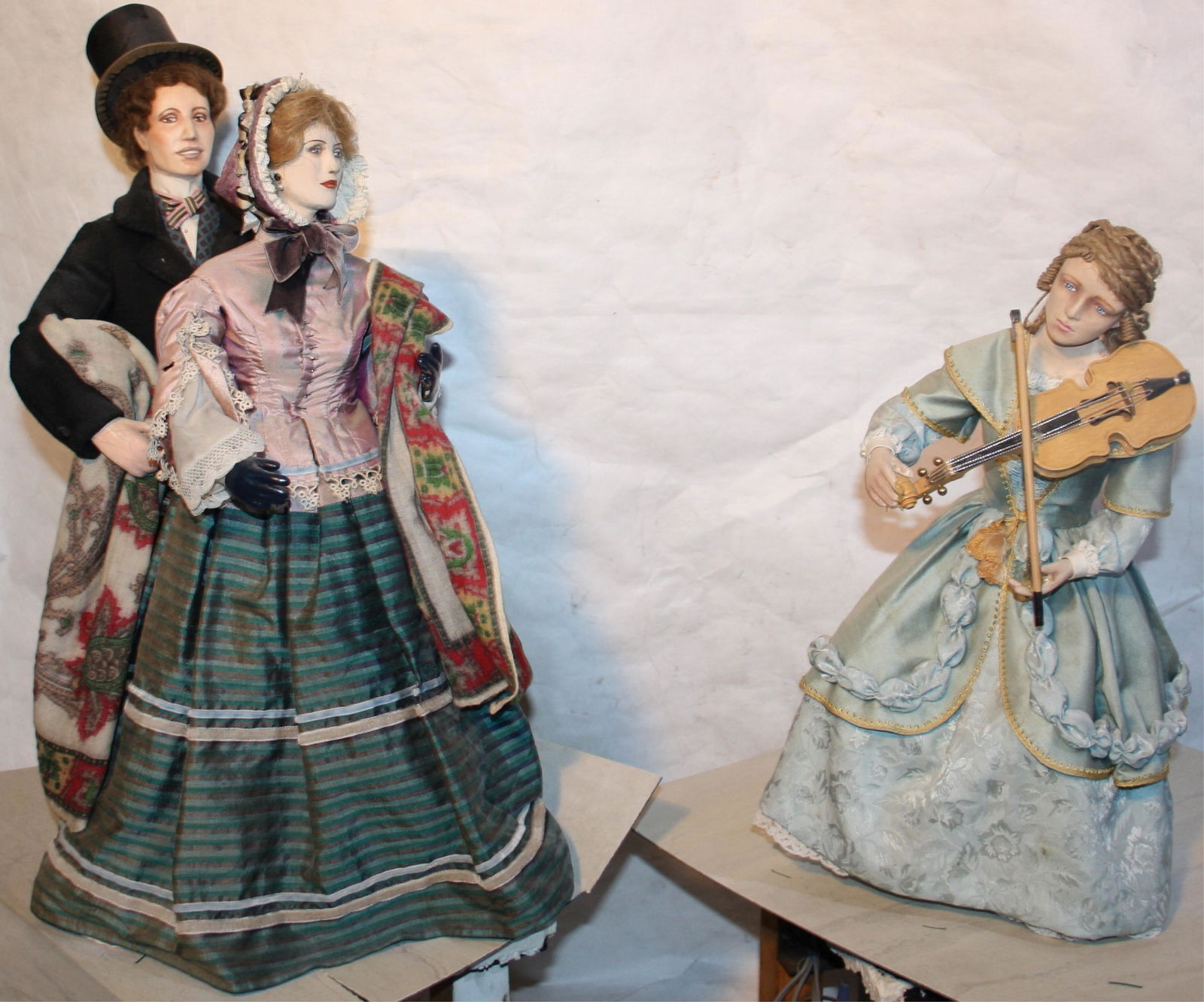 TWO MID-20TH CENTURY DICKENSIAN CHARACTER (1 of 7)