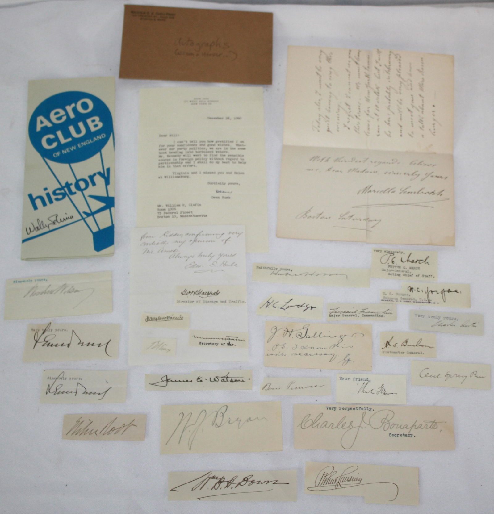 28-PIECE AUTOGRAPH / SIGNATURE LOT. TO INCLUDE:: PAYTON C. MARCH (WWI GENERAL), CHARLES J. BONAPARTE (ATTORNEY GENERAL), HENRY CABOT LODGE (US SENATOR), BOIES PENROSE (US SENATOR), FREDERICK FUNSTON (US GENERAL), JAMES E. WATSON (US SENATOR), CHARLE