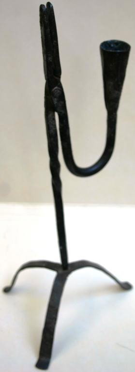 18TH CENTURY WROUGHT IRON RUSH LIGHT CANDLESTICK,: TWISTED SHAFT, GOOD CONDITION, TRIPOD BASE, 12" HIGH