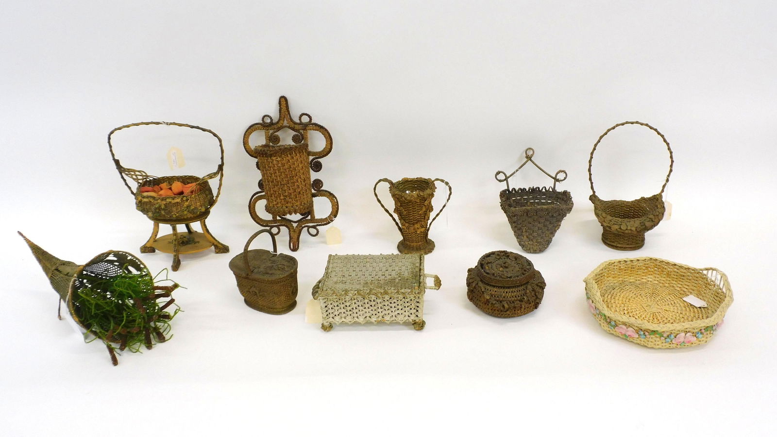 (8) small wicker baskets and 2 wall pockets, late (1 of 1)