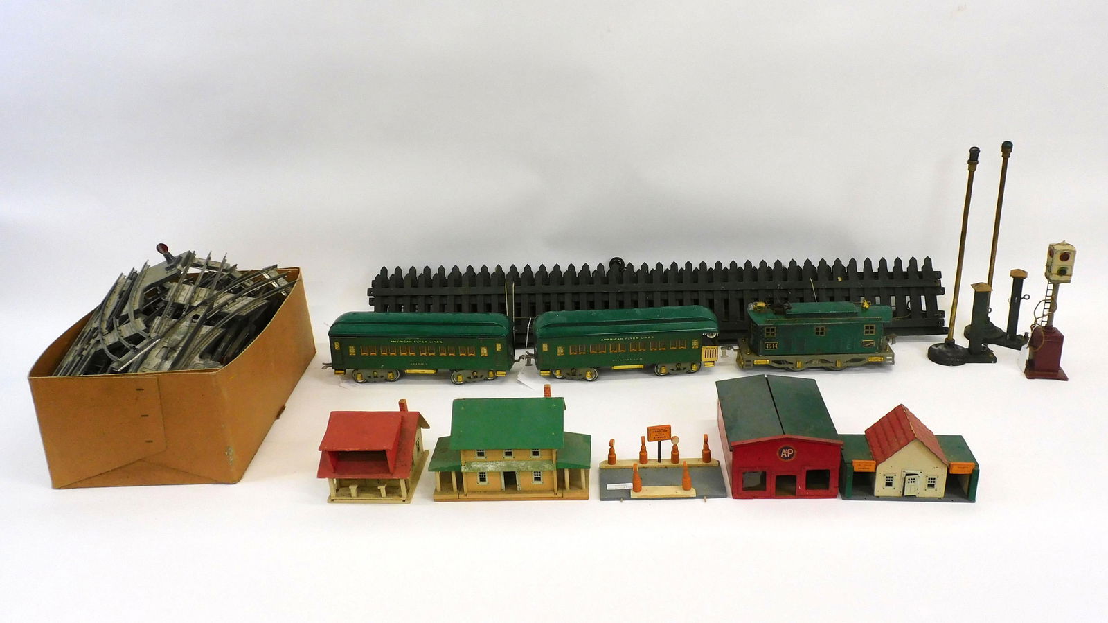 American Flyer 2 1/4" Standard Gauge train set, (1 of 9)