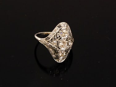 14K Gold And Diamond Ladies Ring.