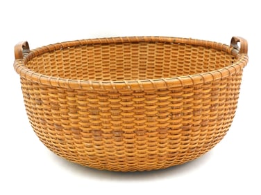 Large Nantucket Fixed-Handle Basket