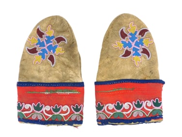 Pair of Beaded Moosehide Mittens