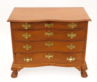 Massachusetts Chippendale Oxbow Chest