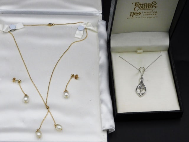 (4) Pieces Gold Jewelry: 14 kt. Gold. To include: (A) White gold necklace with diamond pendant. 16" long. (B) Yellow gold with seed pearls necklace and a pair of pierced earrings. 17" long. 7.9 total dwt. Sold by Towne & Coun