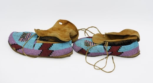 Pair of Western Plains Moccasins