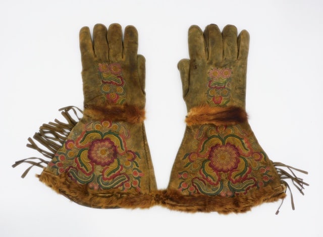 Great Lakes Mets Hide Gauntlet Gloves: Late 19th C. Embroidered floral design. Fur trim. 16" long x 9 1/2" wide.