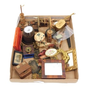 Dollhouse Miniatures