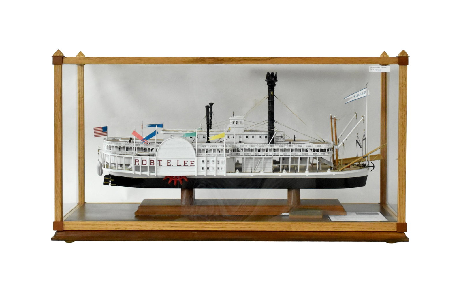 Handmade Ship Model of the ROBERT E. LEE (1 of 3)