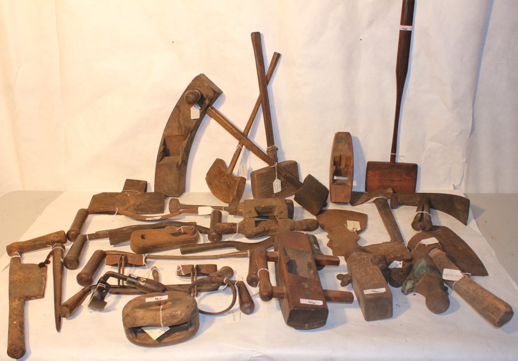 31 TOOLS RELATED TO WHALING INDUSTRY INCLUDING (1 of 1)