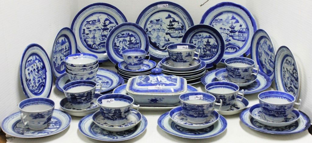 APPROXIMATELY 52 PCS OF CANTON TO INCLUDE LARGE: CUPS AND SAUCERS, COVERED VEGETABLE DISH, SMALL PLATTER, 10" PLATES, 8 1/2" PLATES, 7" PLATES, 6" PLATES. OVERALL GOOD CONDITION. SOME PIECES SHOW MINOR CHIPS AND FLAKES.