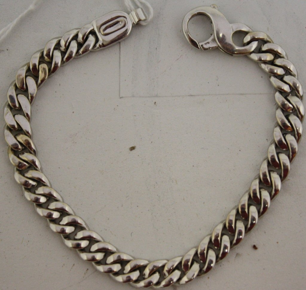 14KT WHITE GOLD ITALIAN GENTLEMAN'S BRACELET,: 27.8 DWT., 8 1/2" LONG.