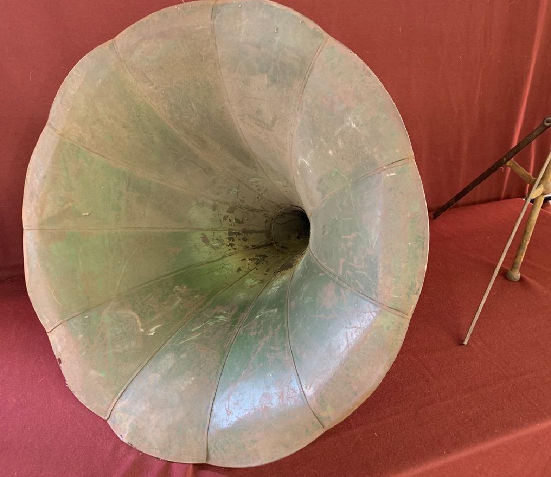 2 Antique Victrola Speaker Horns Morning Glory Ribbed &: pair of victrola horns, green painted morning glory (28" x 22 1/2") & ribbed style (31 1/2" x 21"). Ribbed horn has included stand.