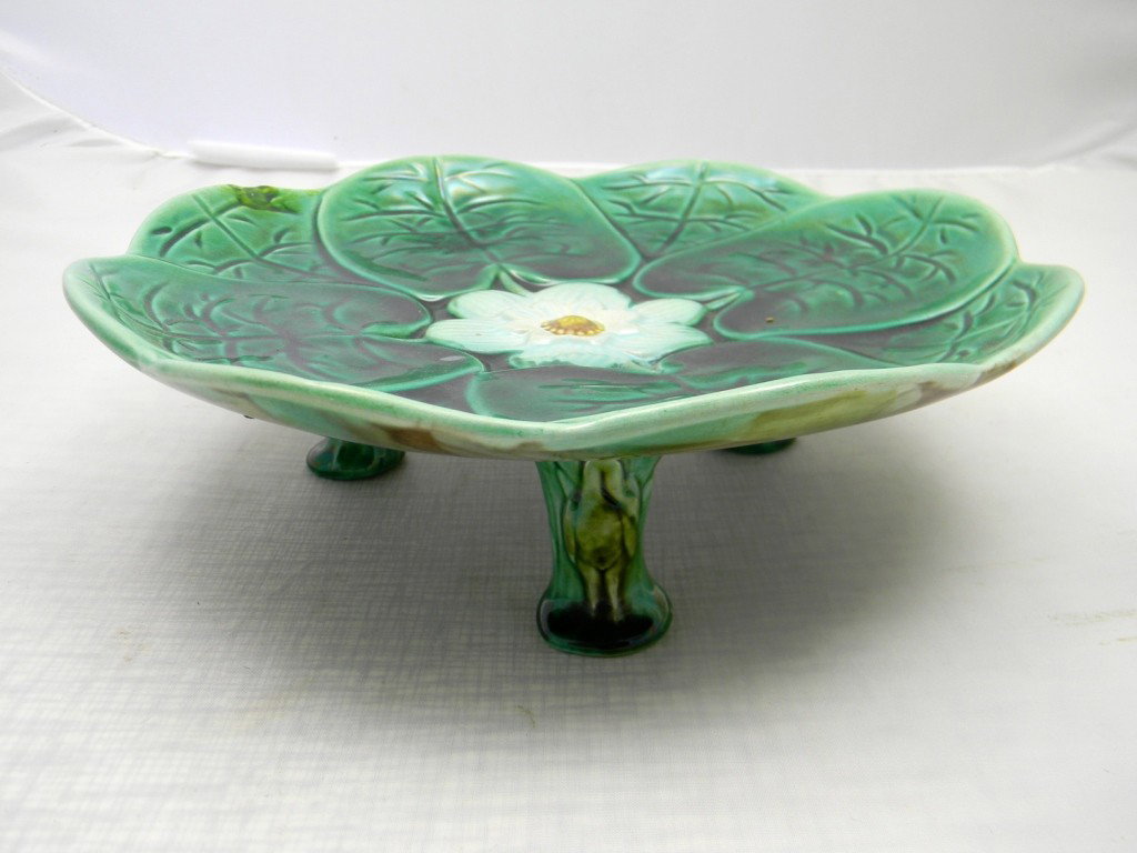 Pond Lilly 3 Stork Decorated Footed Cake Stand: Pond Lilly 3 Stork Decorated Footed Cake Stand