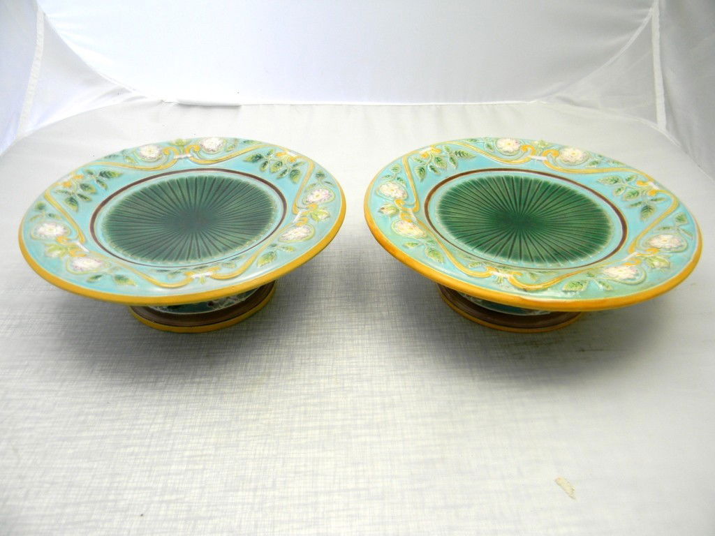 Two George Jones Floral Bordered Cake Stands 3" x: Two George Jones Floral Bordered Cake Stands 3" x 9"