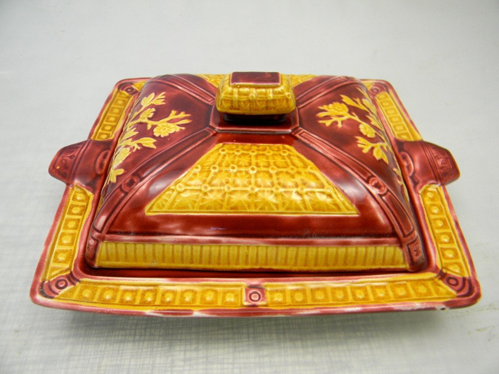 Wedgwood Gold and Rust Color Sardine Box 8 1/2" x : Wedgwood Gold and Rust Color Sardine Box 8 1/2" x 7"