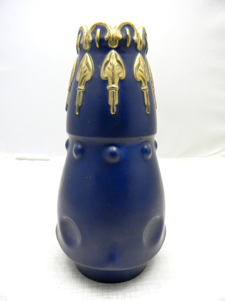 WS & S European Majolica Cobalt and Gold Vase 8 1/: WS & S European Majolica Cobalt and Gold Vase 8 1/2"