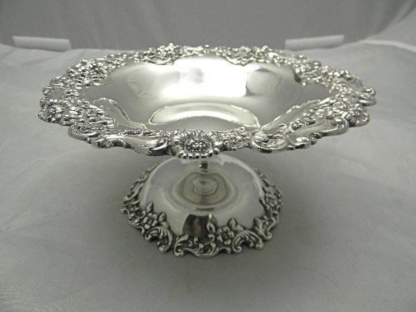 6 1/2" J. E. Caldwell & Co. Floral and Lattice Edg: 6 1/2" J. E. Caldwell & Co. Floral and Lattice Edge Compote 6.45ozt