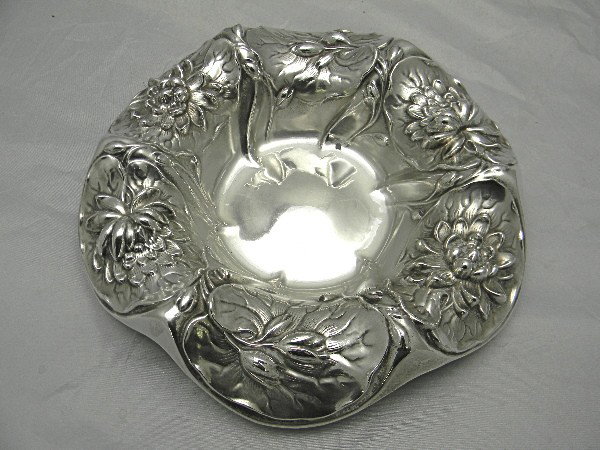 10" Floral Repousse Mauser Fruit Bowl 9.5ozt : 10" Floral Repousse Mauser Fruit Bowl 9.5ozt