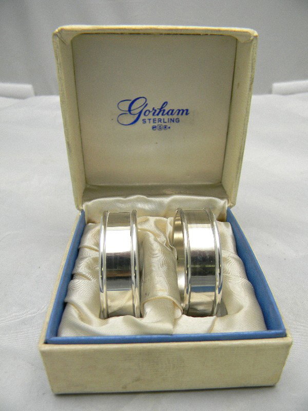 Pair of Gorham Sterling Napkin Rings in Original B: Pair of Gorham Sterling Napkin Rings in Original Box .75ozt