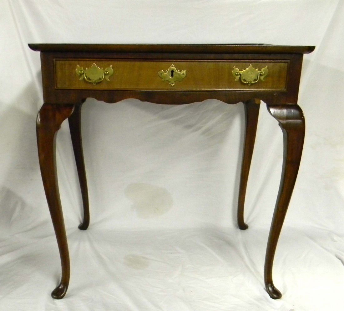 Mahogany Queen Ann Tray Top Tea Table, single draw: Mahogany Queen Ann Tray Top Tea Table, single drawer, Cabriole Legs and Pad Feet.