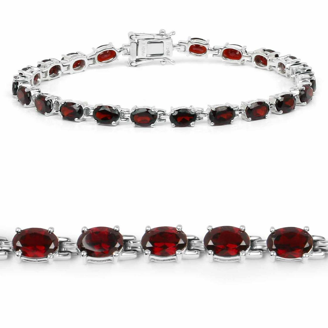 10.71 ctw Genuine Garnet .925 Sterling Silver Bracelet: 10.71 Carat Genuine Garnet .925 Sterling Silver Bracelet Garnet Oval/6x4mm - 21/10.71 ctw Natural Not Treated Metal Type: .925 Sterling Silver Approx. Item Weight: 10.64 grams SKU: QB1141G-SSR