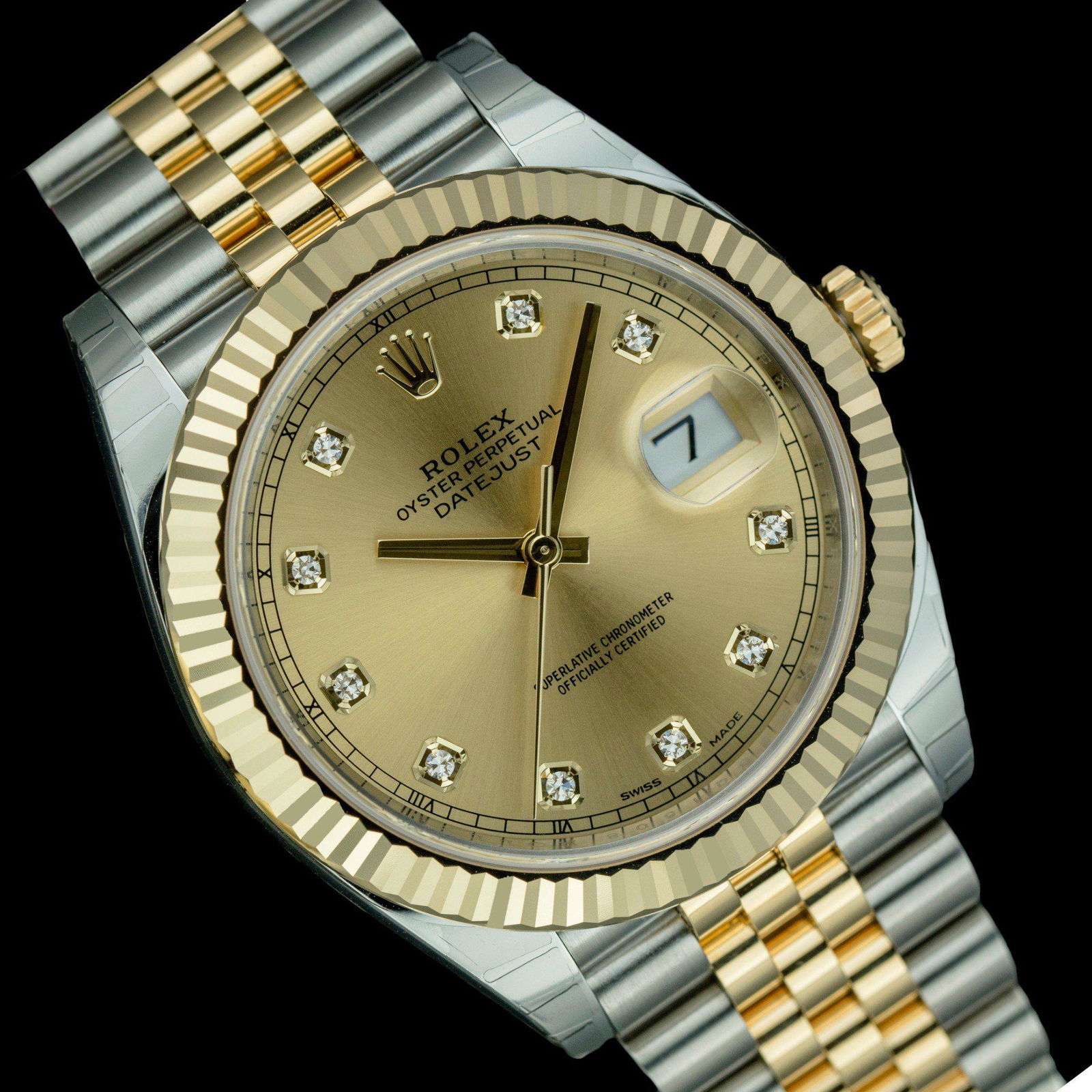 Pre-Owned Rolex Datejust II 126333: Excellent Pre-Owned Rolex Datejust II 126333 Condition: Excellent Pre-owned Authentic Packaging: Comes with generic watch box Paperwork: Comes with In-house Certificate Subject to Availability due to