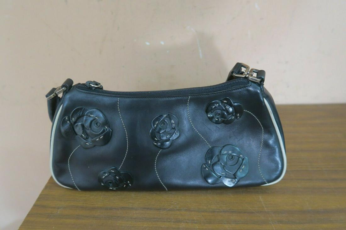 Pre-Owned Vintage Prada Italy Black Leather Roses: Pre-Owned Vintage Prada Italy Black Leather Roses Shoulder Bag With Logo Condition: Pre-owned: An item that has been used or worn previously. See the consignor's listing for full details and descripti