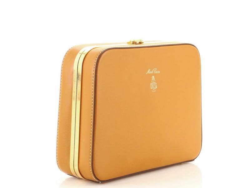 Mark Cross Juliana Frame Bag Leather: Mark Cross Juliana Frame Bag Leather These are professional pictures of the actual item offered by Rebag.Condition: Very good. Odor in interior. Indentations on front, strap and interior pockets, crea