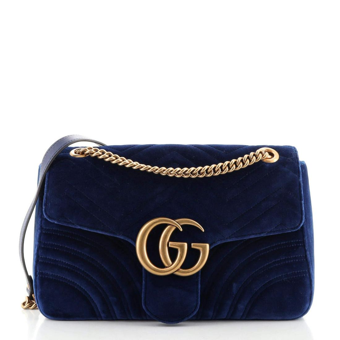 Gucci GG Marmont Flap Bag Matelasse Velvet Medium: Gucci GG Marmont Flap Bag Matelasse Velvet Medium Exterior Color: Blue Accessories: No accessories Brand Code: 443496 525040 G022237445 SIZE AND FIT: 12"W x 7.5"H x 3"D, 11.5" handle drop, 20.5" strap