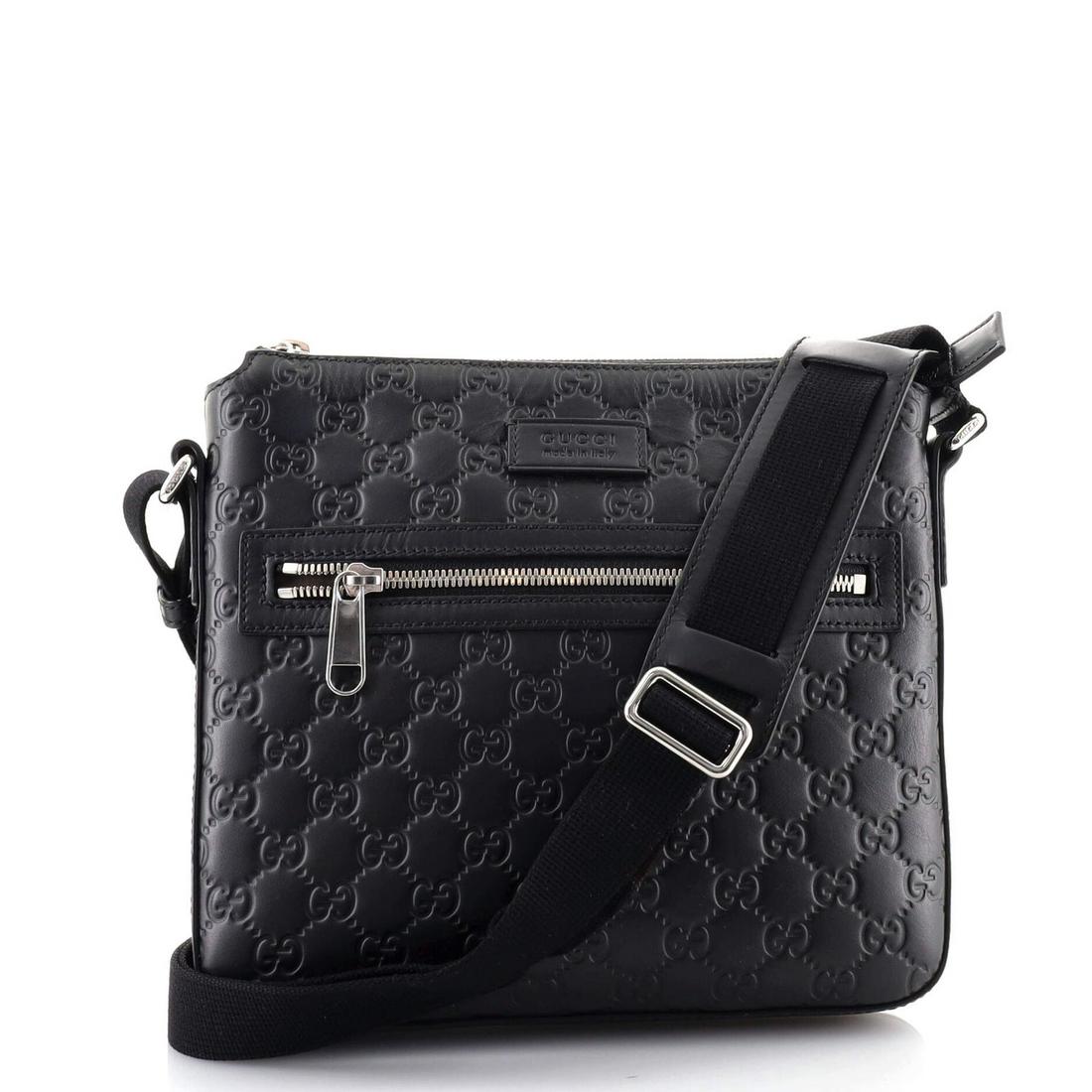 Signature Zip Messenger Bag Guccissima Leather Medium Gucci: Signature Zip Messenger Bag Guccissima Leather Medium Gucci Exterior Color: Black Interior Color: Brown Exterior Material: Leather Interior Material: Microfiber Hardware Color: Silver Accessories:
