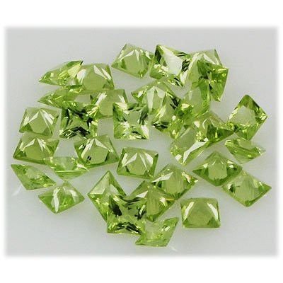 Peridot 10.15 ctw Loose Gemstone 4x4mm Princess Cut: Peridot 10.15 ctw Loose Gemstone 4x4mm Princess Cut **|**|** Natural Princess Cut Peridot Loose Gemstone 4x4 MM in size lot of 31 ; MSRP: $400