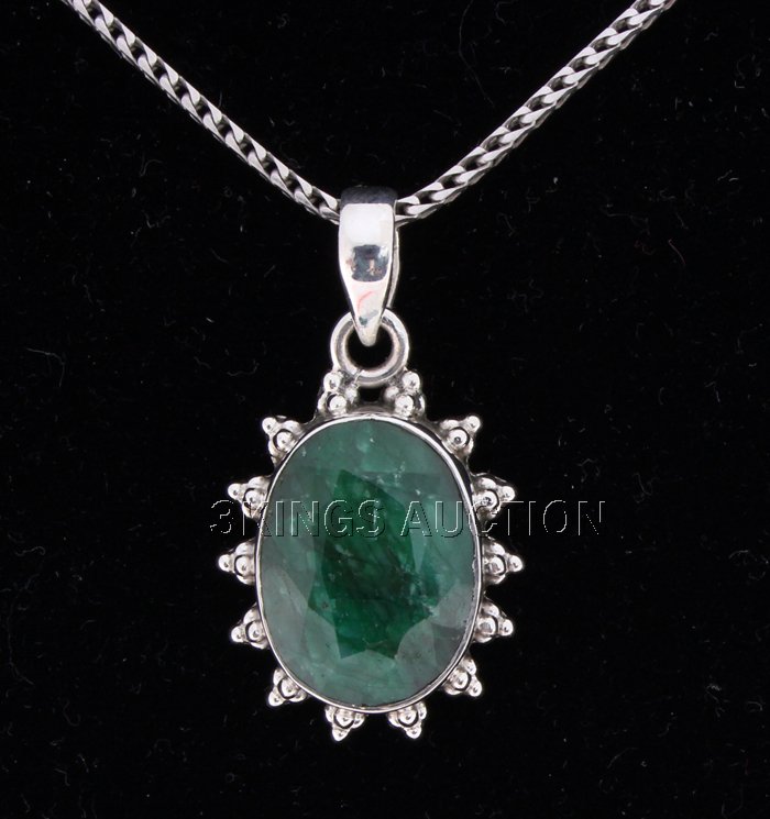 27.50ctw NaturalEmeraldBerylOvalStone SilverPendant: 27.50ctw NaturalEmeraldBerylOvalStone SilverPendant **|**|** Fine Sterling Silver Oval Pendant set with Natural Emerald Gemstone size: 20.36x18.29mm; color: Green; Stone Family: Beryl ; MSRP: $300