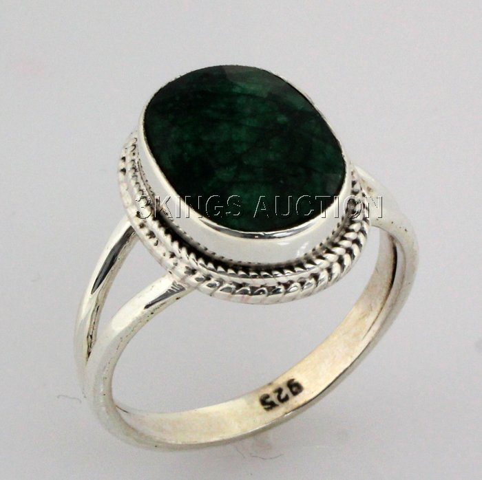 27.45ctw Sterling Silver OvalCut Emerald Beryl Ring: 27.45ctw Sterling Silver OvalCut Emerald Beryl Ring **|**|** Fine Sterling Silver Oval Ring with Natural Emerald Gemstone size: 14.22x11.11mm; color: Green; ring size: 9.5; Stone Family: Beryl ; MSRP: