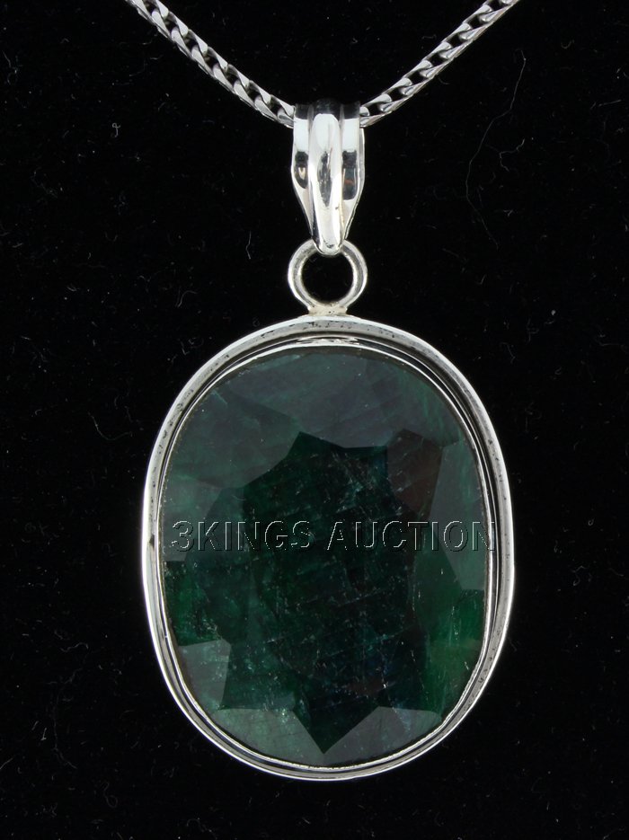 58.00ctw NaturalEmeraldBerylPearStone SilverPendant: 58.00ctw NaturalEmeraldBerylPearStone SilverPendant **|**|** Silver Plated Pear Pendant set with Natural Emerald Gemstone size: 31.44x24.47mm; color: Green; Stone Family: Beryl ; MSRP: $200