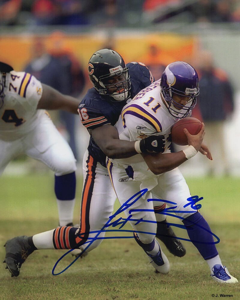 alex brown signed chicago bears sacking culpepper 8x10 photo - (ss COA): alex brown signed chicago bears sacking culpepper 8x10 photo - (ss COA) Alex Brown Signed Chicago Bears Sacking Culpepper 8x10 Photo - (SS COA) SKU: RBJ7515390509144