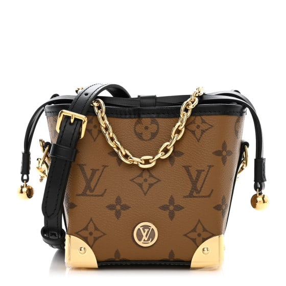 Louis Vuitton Reverse Monogram Noe Purse: Louis Vuitton Reverse Monogram Noe Purse This is an authentic LOUIS VUITTON Reverse Monogram Noe Purse. This stylish Louis Vuitton bucket handbag is crafted of traditional Louis Vuitton monogram on co