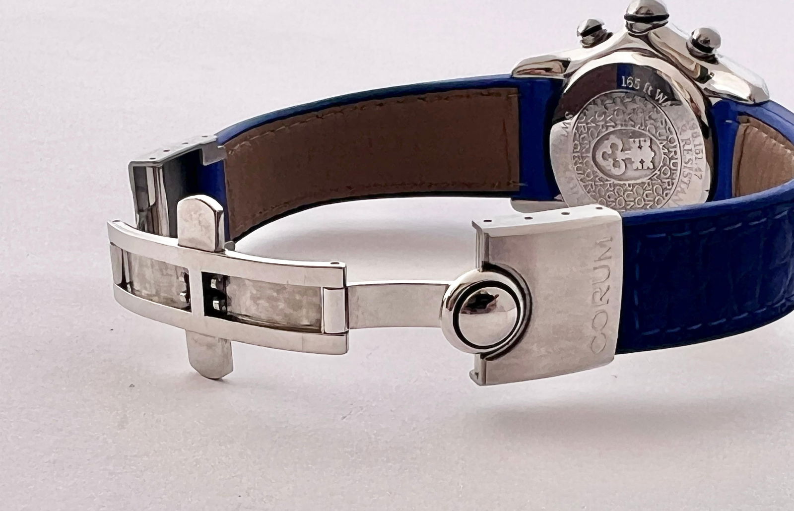 Corum Bubble Chronograph Diamond Bezel: Corum Bubble Chronograph Diamond Bezel Watch Brand: Corum Case Material: Stainless Steel Strap Material: Stainless Steel Movement: Quartz Chronograph: Yes Place of Origin: Switzerland Per