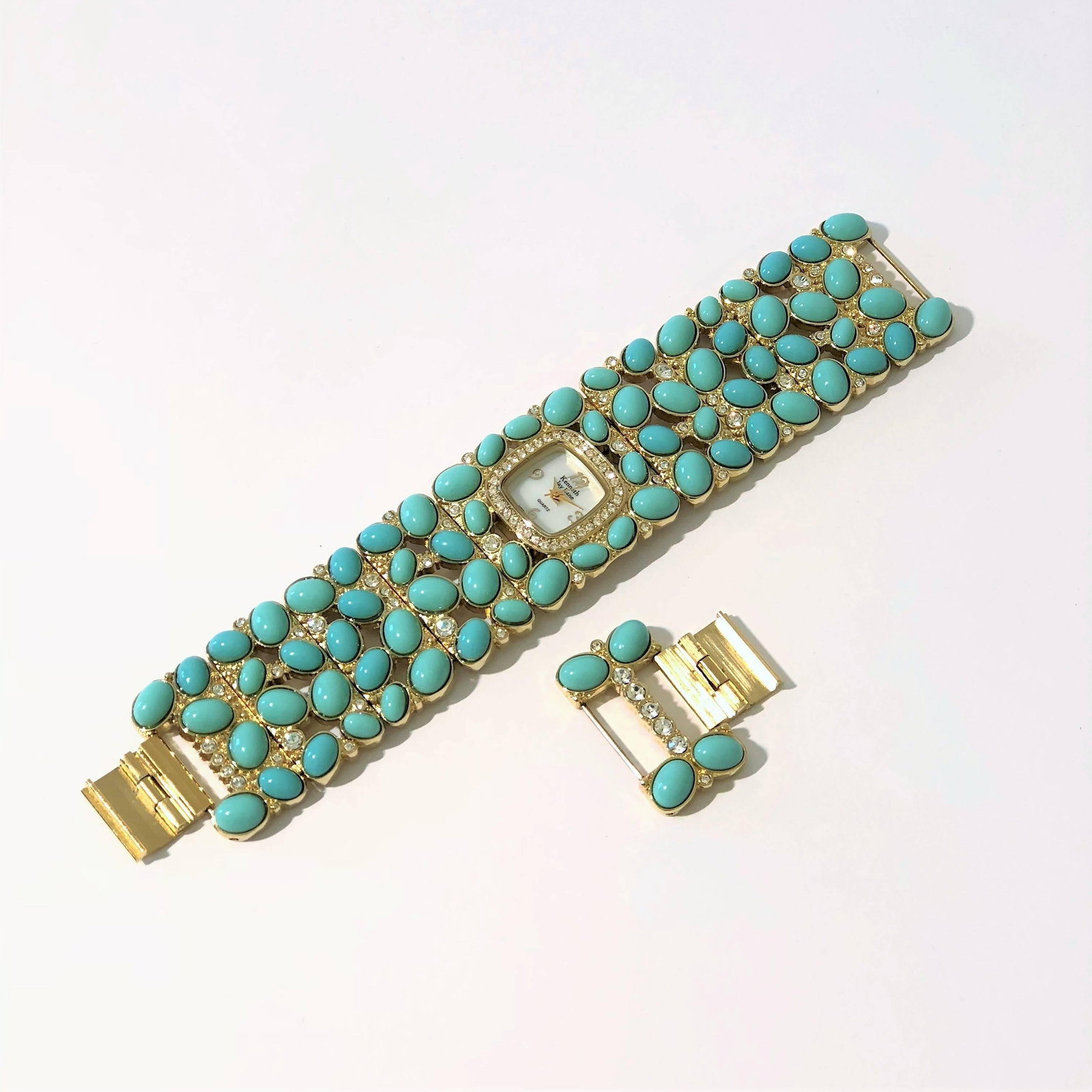 New Kenneth Jay Lane Turquoise: New Kenneth Jay Lane Turquoise Link Swarovski Crystal quartz Wristwatch Brand: Kenneth Jay Lane Place of Origin: Unknown Period: 21st Century Date of Manufacture: Unknown Condition: New. In original b