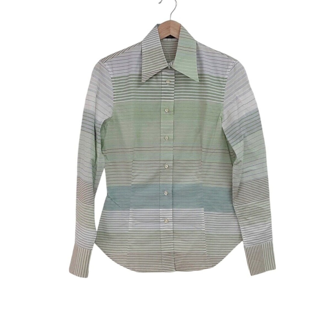 Auth ETRO - White Yellow Green: Auth ETRO - White Yellow Green Multi Womens Blouse Condition: Pre-owned Brand: ETRO Style: Blouse Color: White, Yellow Green, Multi Material: Please see the photo of the quality tag ConditionRank: