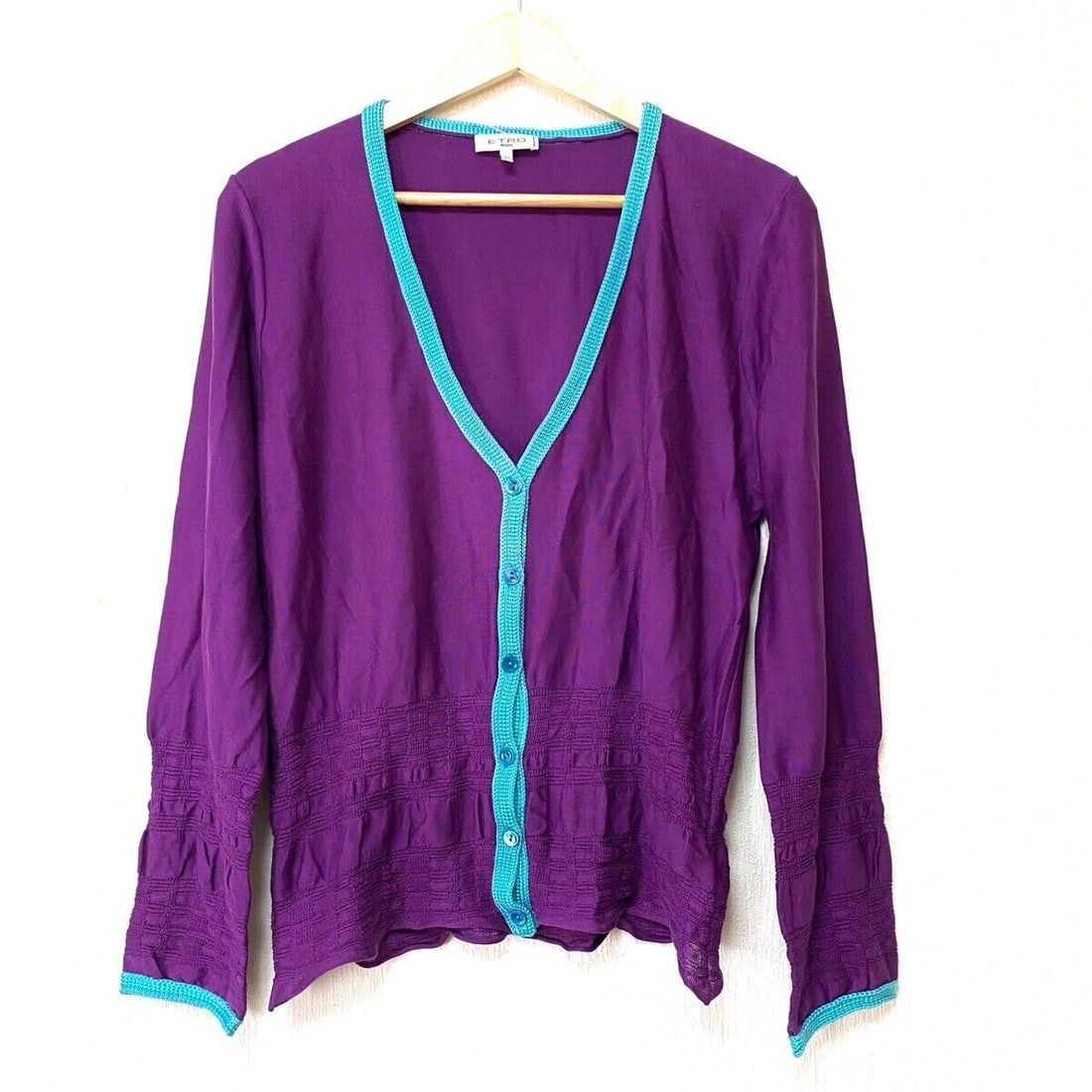 Auth ETRO - Purple Light Blue: Auth ETRO - Purple Light Blue Womens Cardigan Condition: Pre-owned Brand: ETRO Style: Cardigan Color: Purple, Light Blue Material: Please see the photo of the quality tag Accessories: None <br