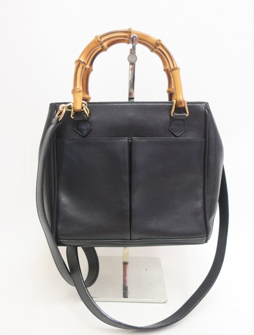 Authentic GUCCI Bamboo Leather 2 Way: Authentic GUCCI Bamboo Leather 2 Way Shoulder Hand Bag#28877 Condition: Pre-owned Brand: Gucci Department: Women Exterior Color: Black Style: handbag Country/Region of Manufacture: Italy