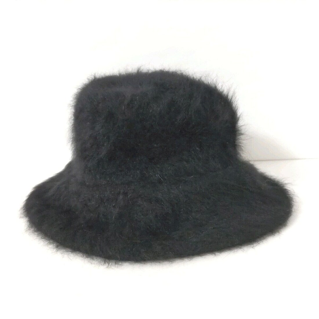 Auth ANNA SUI - Black Angora: Auth ANNA SUI - Black Angora Wool Nylon Hat Condition: Pre-owned Brand: ANNA SUI Style: Hat Color: Black Material: Angora, Wool, Nylon ConditionRank: 6 Department: Women Type: Ha